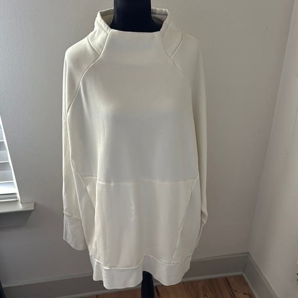 Fabletics Tops - Fabletics Zaylee Funnel‎ neck tunic ivory sweatshirt Sz 4X